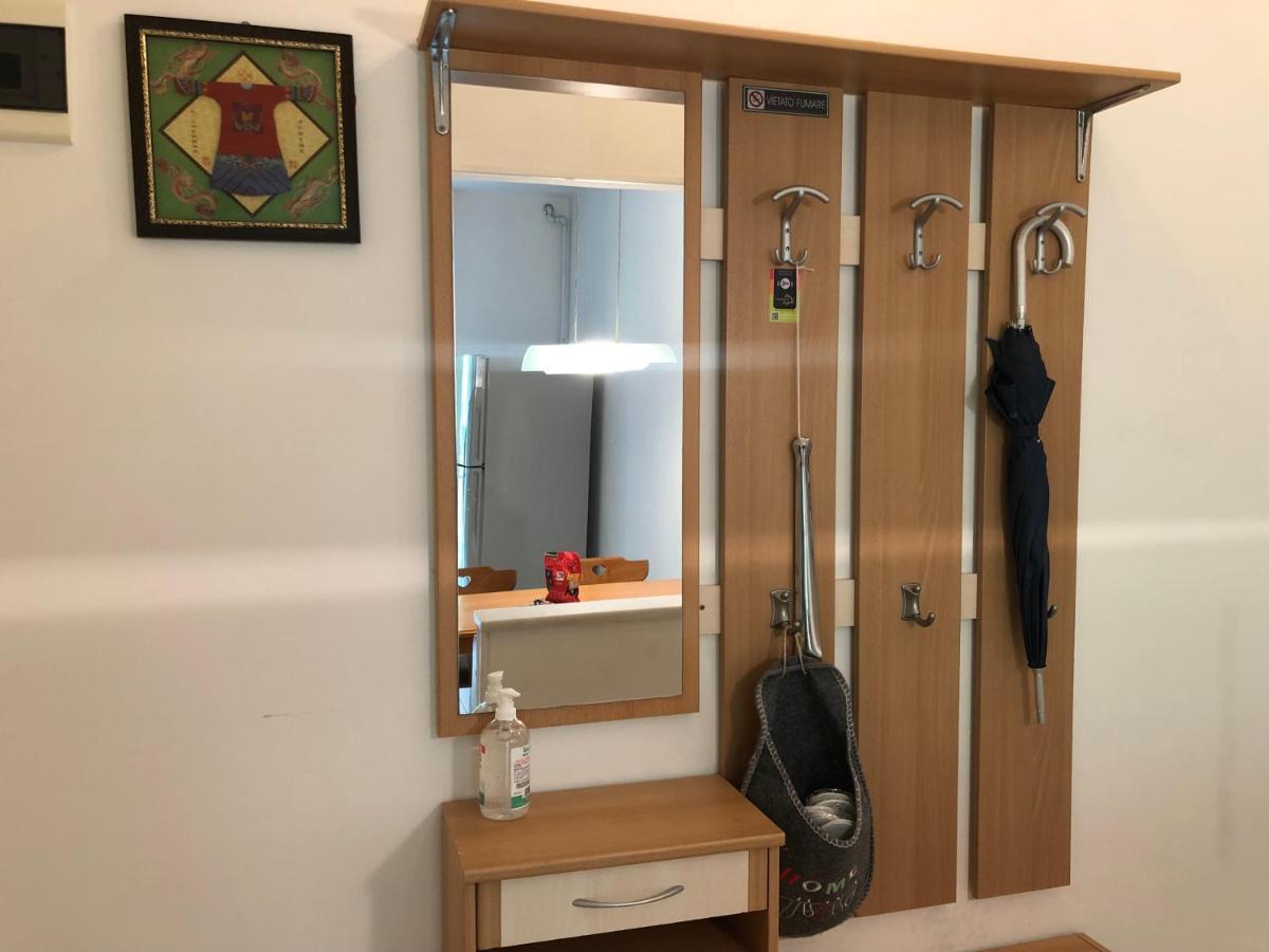 Guesthouse Gigli 2 - Free Tourist Card & Car Parking - No Trucks Bolzano Luaran gambar